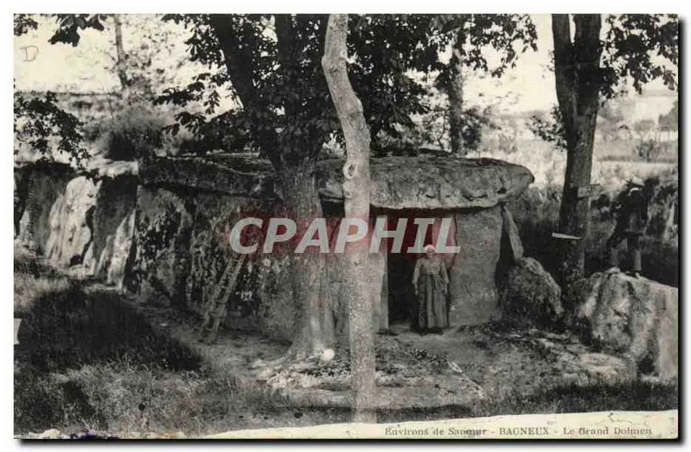 Umgebung von Saugur - BAGNEUX - Der Große Dolmen - Vorderseite