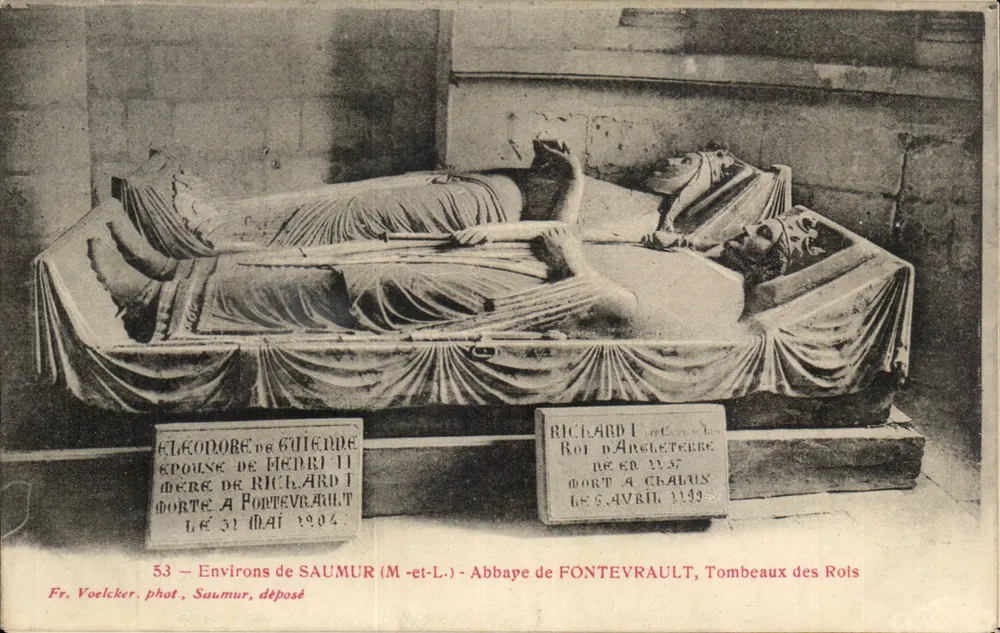 Gräber der Könige — Abtei Fontevrault — Umgebung von Saumur (M-et-L.) - Vorderseite