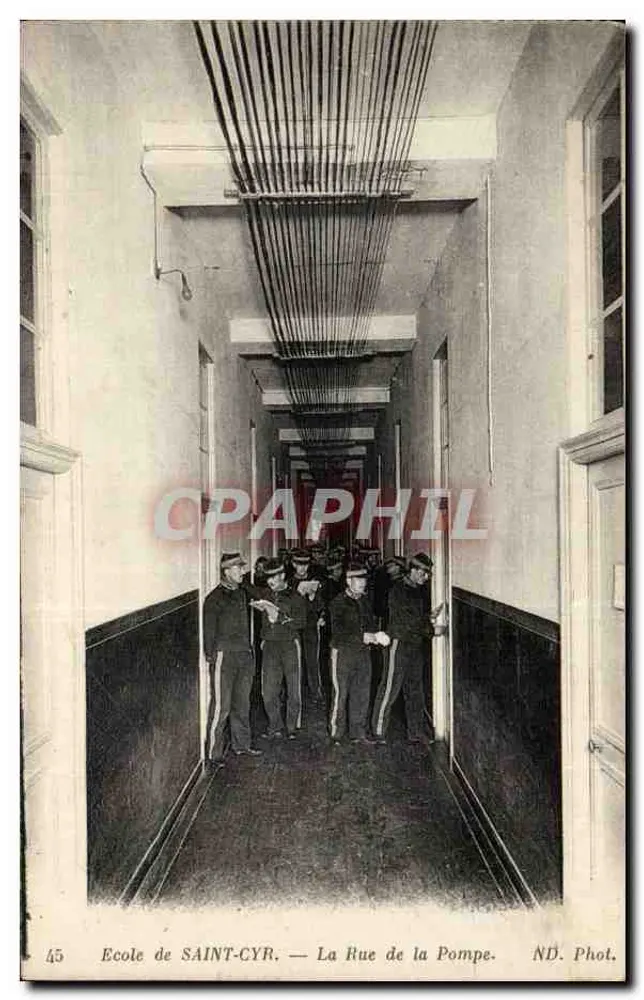 Schule von SAINT-CYR — La Rue de la Pompe — ND. Fot. - Vorderseite