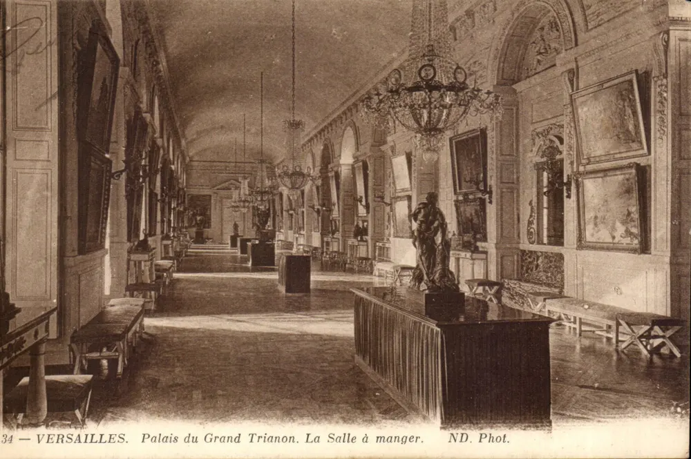 Versailles — Schloss des Grand Trianon. Das Speisezimmer — ND. Fot. - Vorderseite