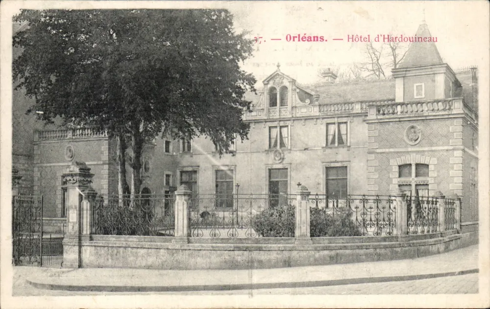 Orléans — Hotel d'Hardouineau — editor desconhecido, n° 37 - Frente