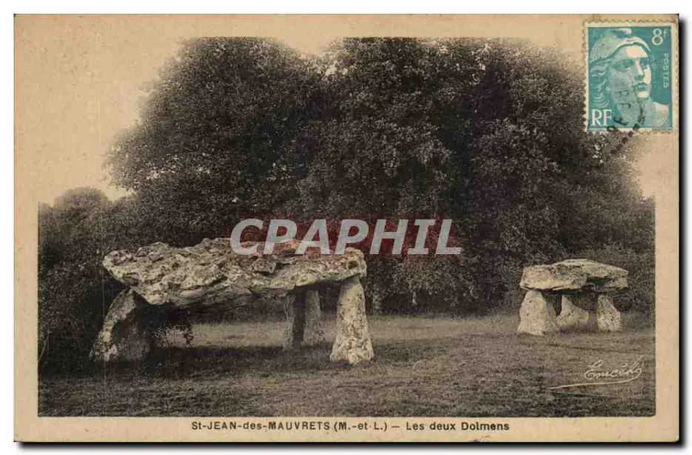 St-Jean-des-Mauvrets (M.-et-L.) — Die beiden Dolmen — Verlag: L. Concil - Vorderseite