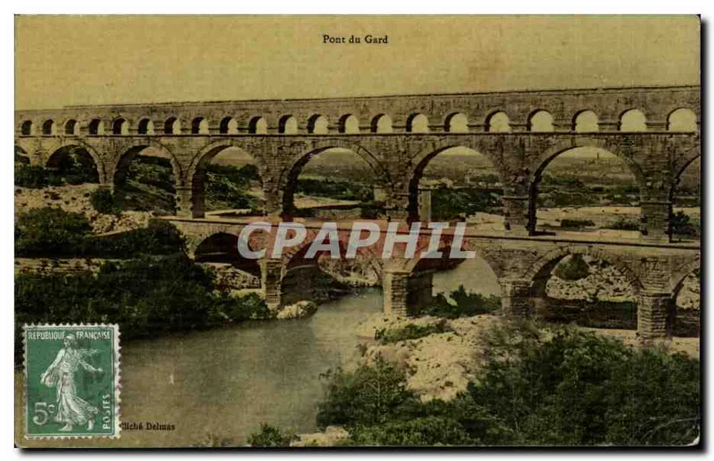 Ponte du Gard — vista do ponte romano sobre o Gard — cliché Delmas - Frente