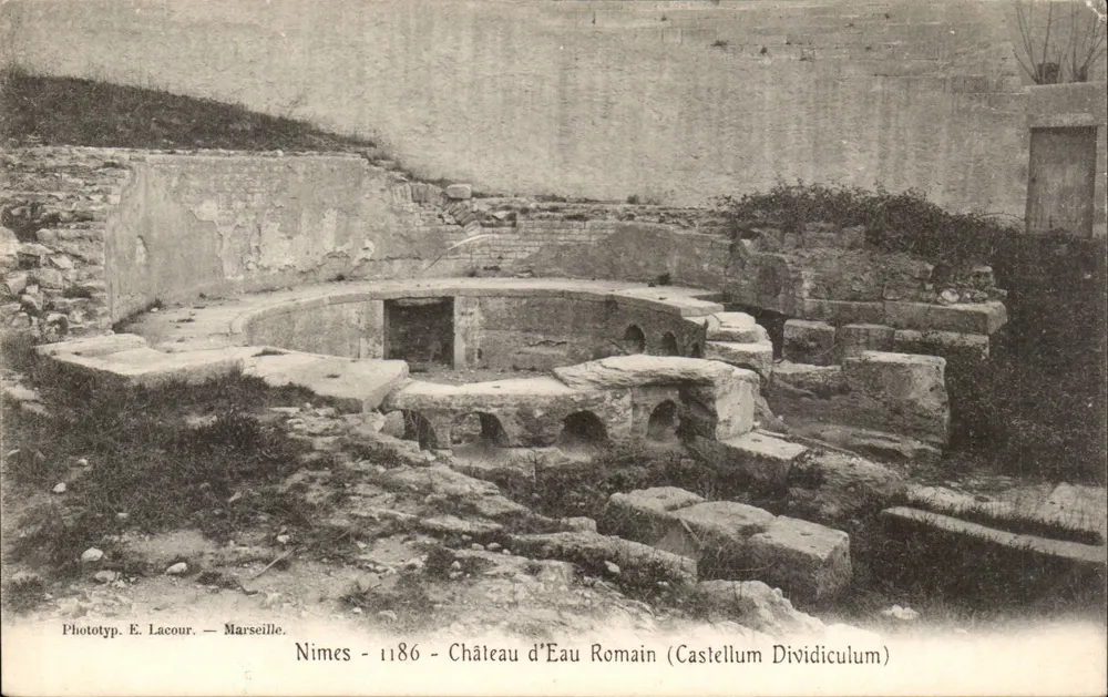 Nîmes - Römische Wasseruhr (Castellum Dividiculum) — Phototyp. E. Lacour — Marseille — n° 1186 - Vorderseite