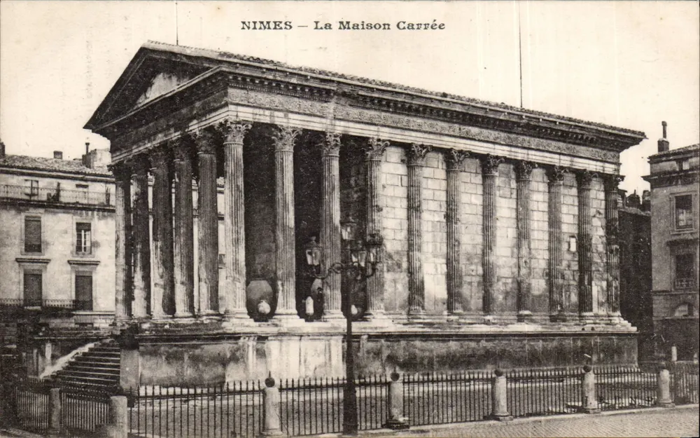 NIMES — A Maison Carrée — Editor não identificado, número de série não visível - Frente
