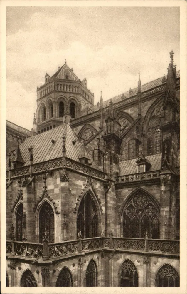 Strasbourg - Cathédrale Notre-Dame — vue nord — éditeur Emil Hartmann, n°67 - Frente