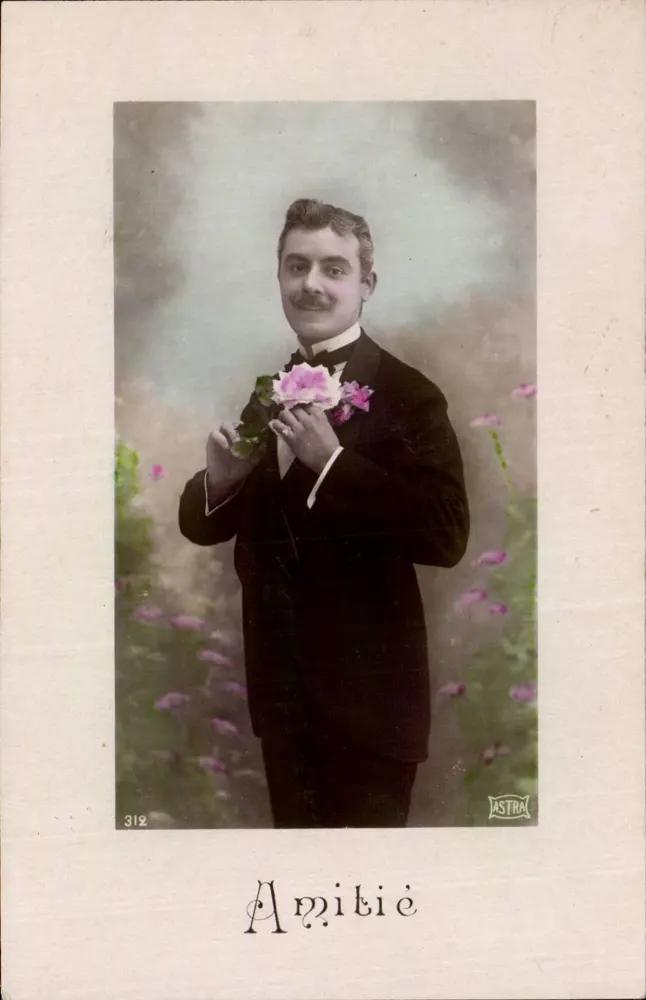 Mann im Abendkleid — mit Rose — Verlag Astra, n° 312 - Vorderseite