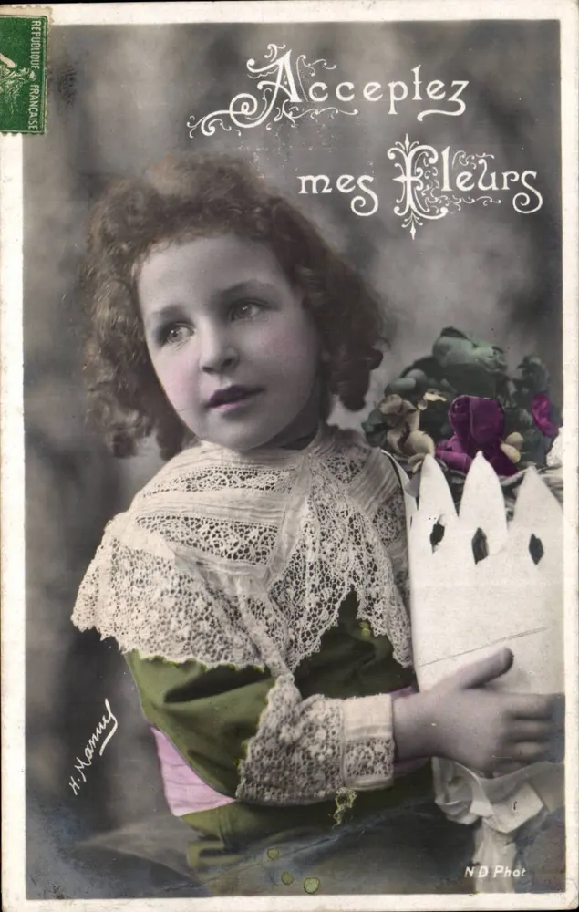 Mädchen mit Blumenstrauß — 'Akzeptieren Sie meine Blumen' — H. Narmy, ND Phot - Vorderseite