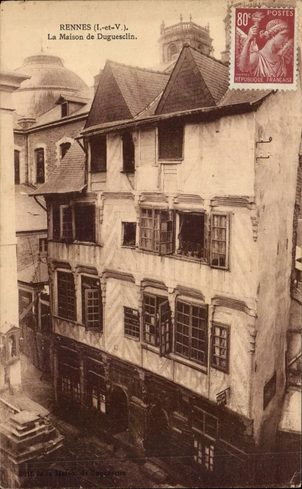Rennes (Ille-et-Vilaine). A Casa de Duguesclin. — Editor: 'Bull. de la Maison de Duguesclin' - Frente