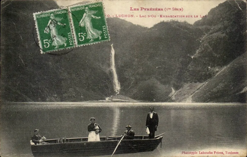 Luchon - Lago d'Oo - Embarcação no lago — Fototipia Labouche Frères, Toulouse (1ª Série) - Frente