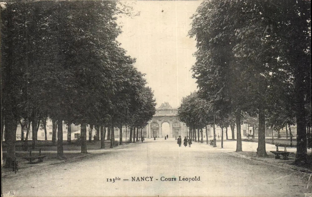 NANCY - Cours Léopold — vista do portal central — editor anônimo, n° 123bis - Frente