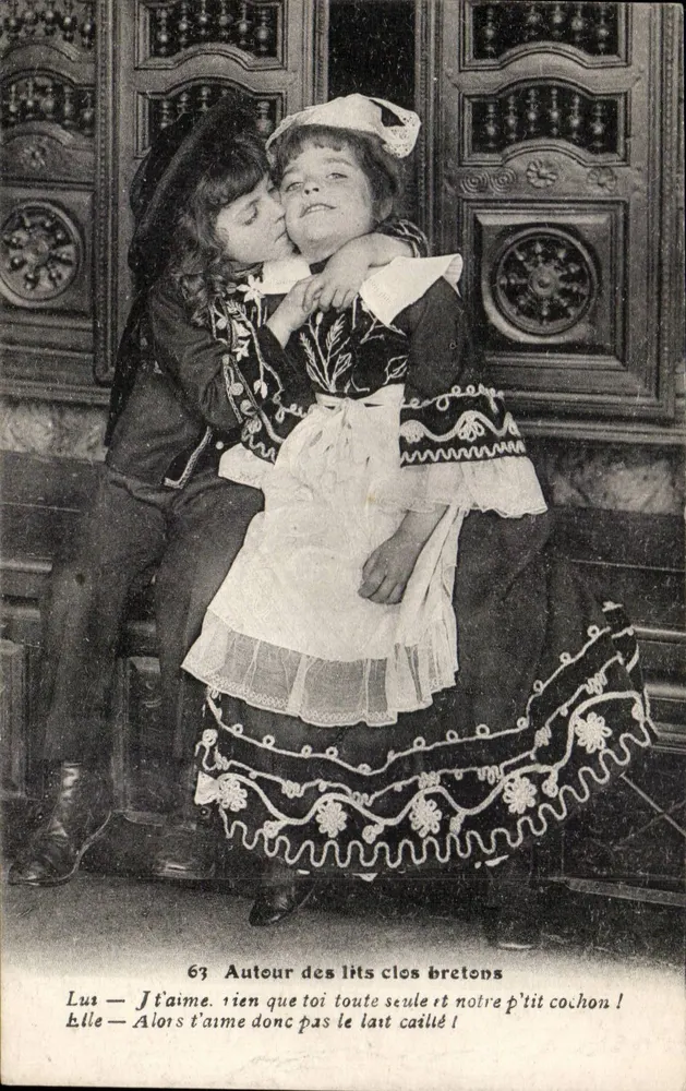 Zwei Kinder im Bretonischen Kleid — Um die Bretonischen Schlafbetten — Verlag nicht sichtbar, Nr. 63 - Vorderseite