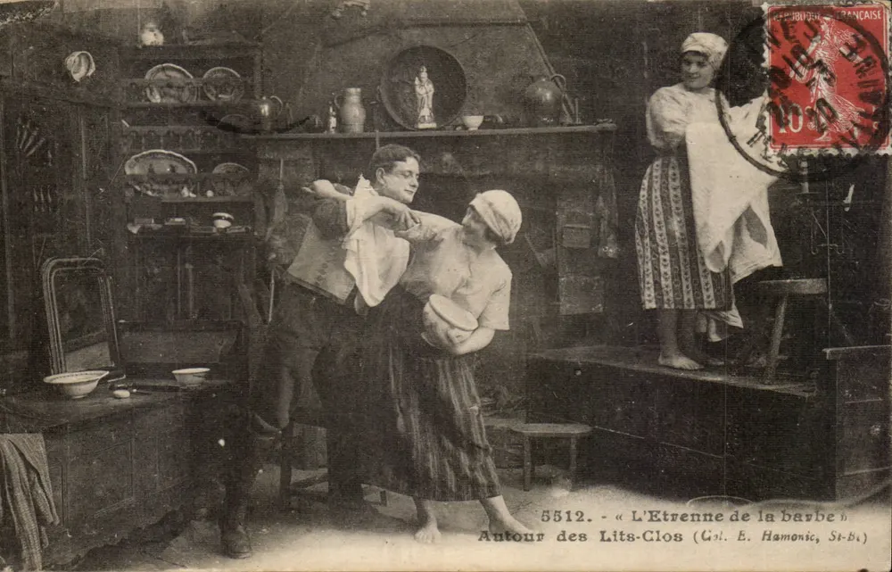 Szene aus dem Stück « L'Étrenne de la barbe » — Um die Schlafzimmer (G. E. Hamonic, St-Bi) — n° 5512 - Vorderseite