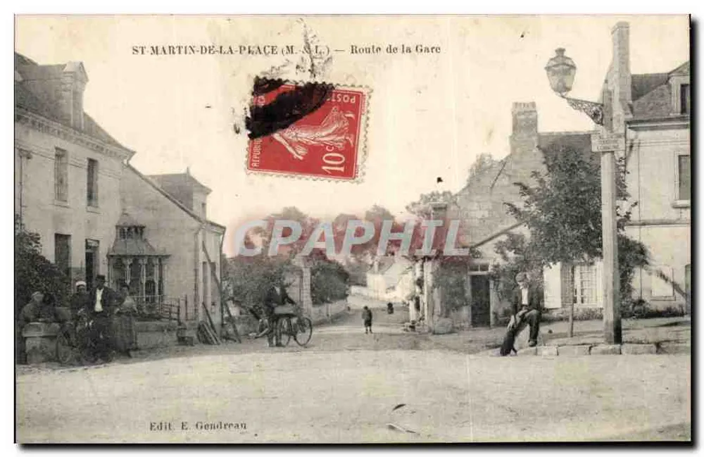 ST MARTIN-DE-LA-PLACE (M.-&-L.) — Route de la Gare — Edit. E. Gendreau - Vorderseite
