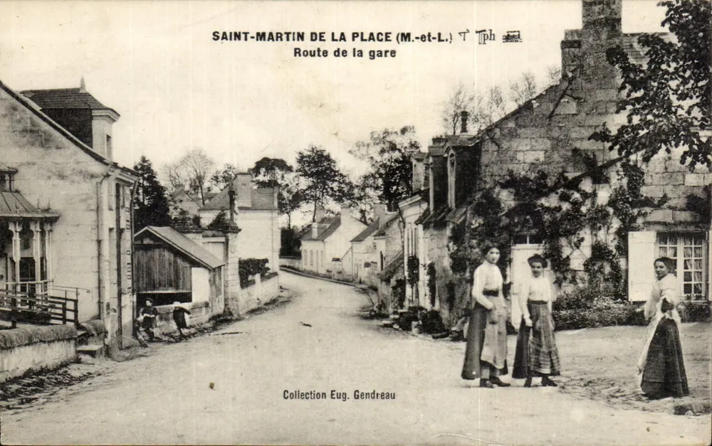 Saint-Martin-de-la-Place (M.-et-L.) — Route de la gare — Collection Eug. Gendreau - Recto