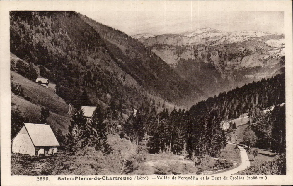 Saint-Pierre-de-Chartreuse (Isère) — Tal von Perquelin und der Zahn von Crolles (2066 m) - Vorderseite