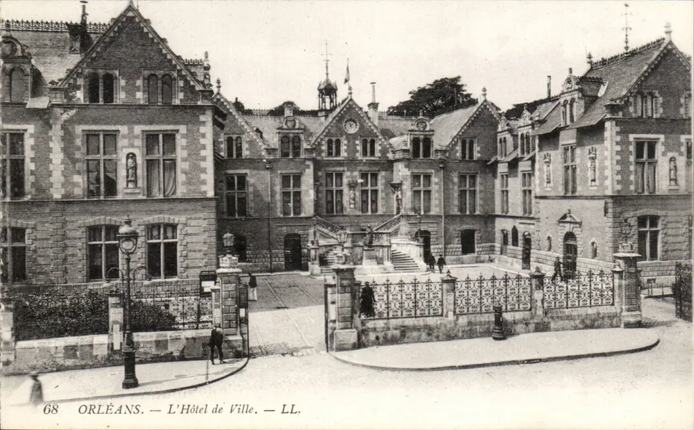Orléans — O Hotel de Ville — LL. — n°68 - Frente