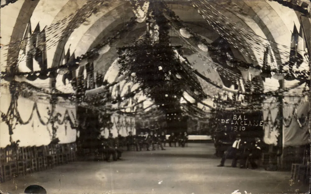 Klasse-Ball — 1910 — Guilleminot, Bespflug et Cie, Paris - Vorderseite