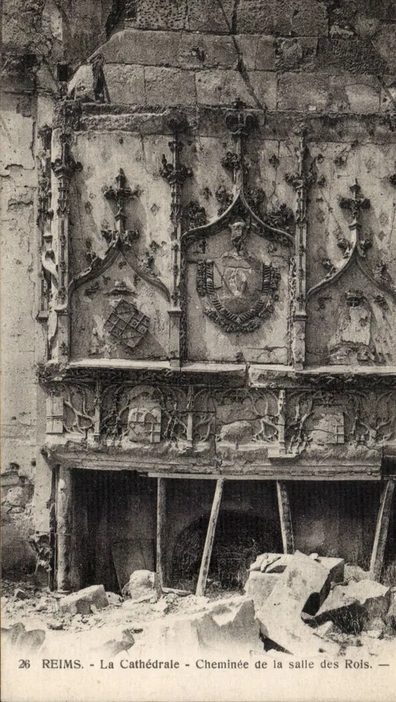 Reims - Die Kathedrale - Kamin der Saal der Könige. - Vorderseite
