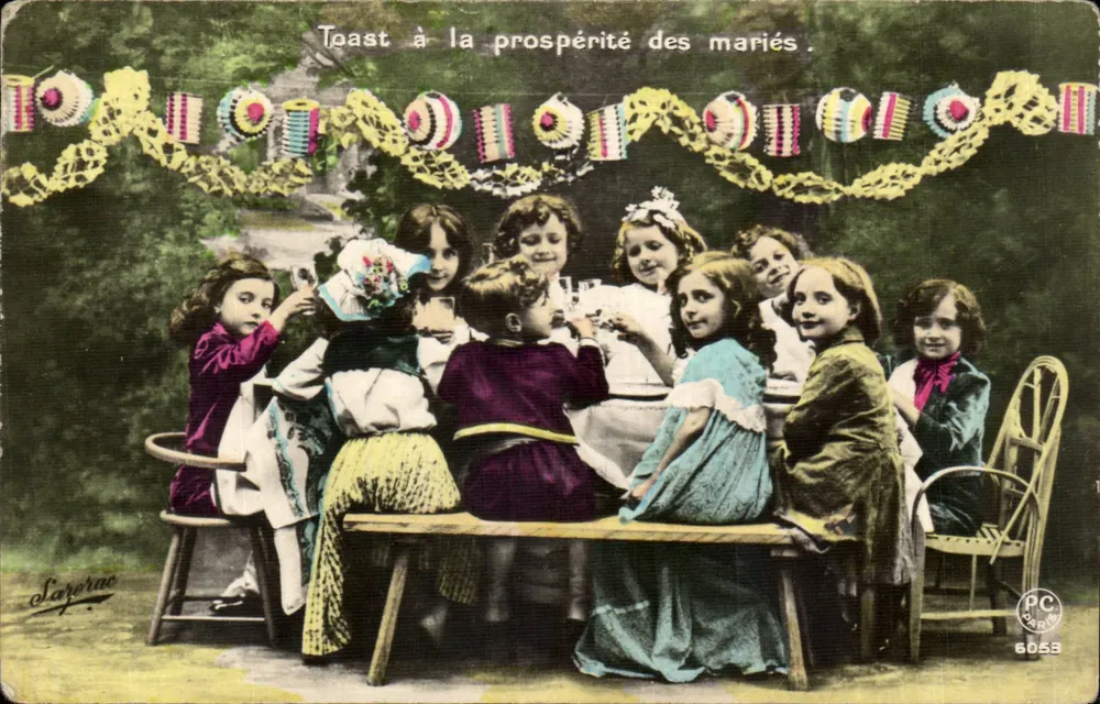 Brinde à prosperidade dos casados — Sujeto: crianças celebrando um casamento — editor Lazerne, n° 6053 - Frente