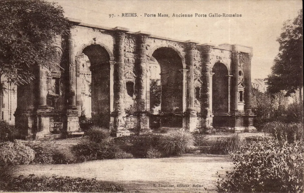 Reims - Porte Mars, alte gallo-römische Pforte — Verlag V. Thuillier, Reims, Nr. 97 - Vorderseite
