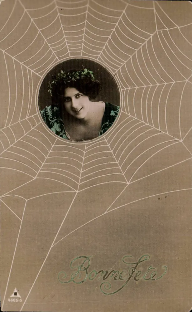 Frau in einer Spinne — Weihnachtskarte — Verlag R. 4605-5 - Vorderseite