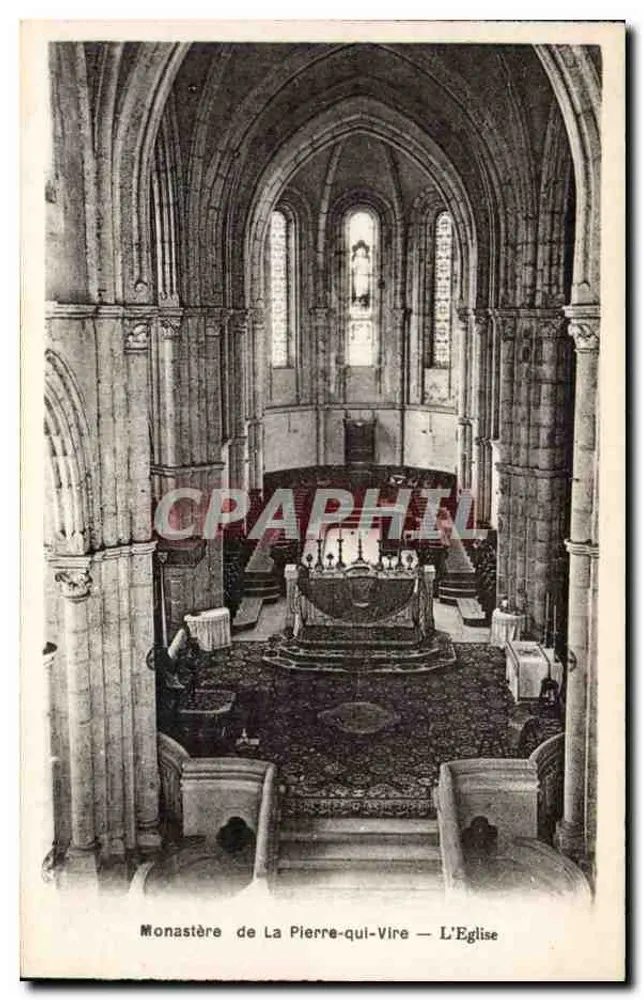 Monastère de La Pierre-qui-Vire — L'Église - Vorderseite