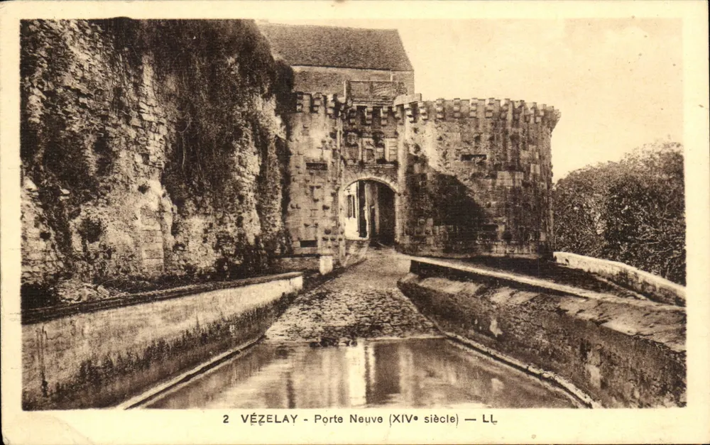 Vézelay - Porta Nova (século XIV) — LL - Frente