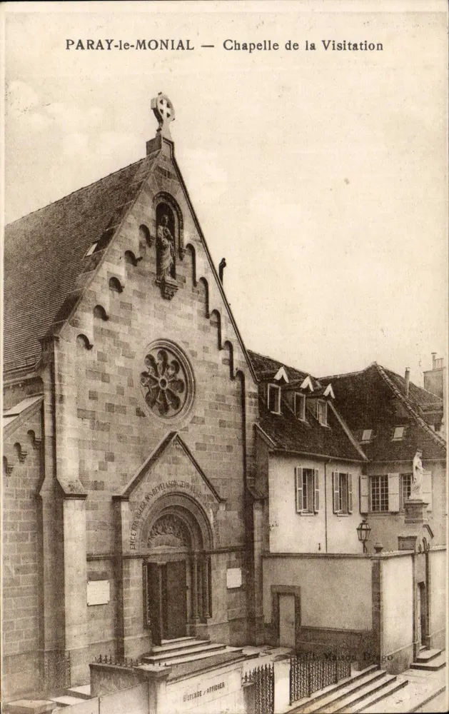 Paray-le-Monial — Kapelle der Besuchung — Maison Dingo - Vorderseite