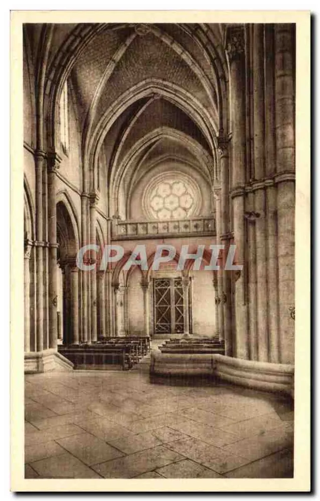 Innenansicht der Abtei — Blick auf die Kirche und das Rosefenster — Abtei-Ausgabe von La Pierre-qui-Vire - Vorderseite