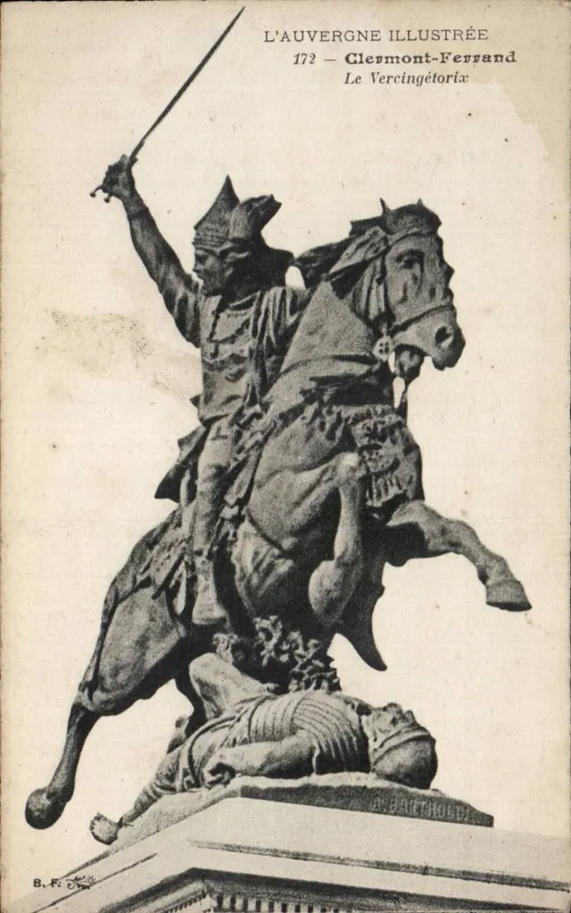 O Vercingétorix em Clermont-Ferrand — estátua equestre — L'Auvergne Illustrée, n°172 - Frente