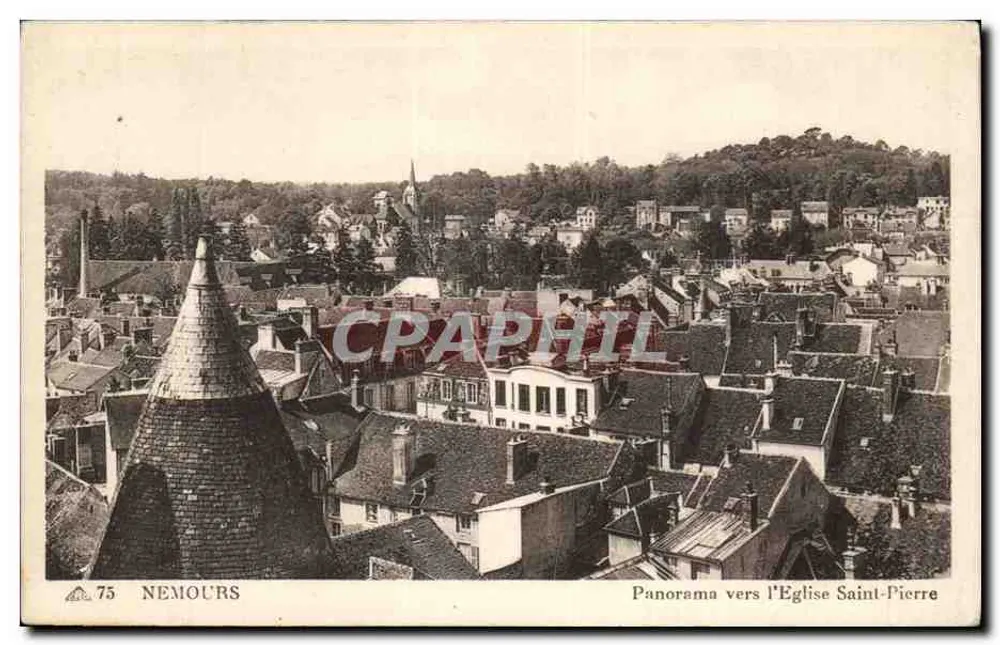 Nemours — Panorama em direção à Igreja de São Pedro — A.P. 44, rua Latacier, Paris - Frente