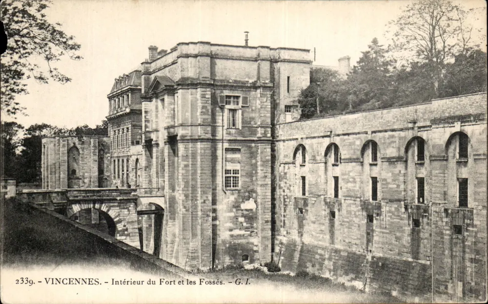 Vincennes — Innenraum des Forts und der Gräben — G.I. - Vorderseite