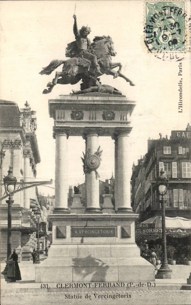 Estátua de Vercingétorix — Clermont-Ferrand (P.-de-D.) — Editor L'Hirondelle, Paris, n° 431 - Frente