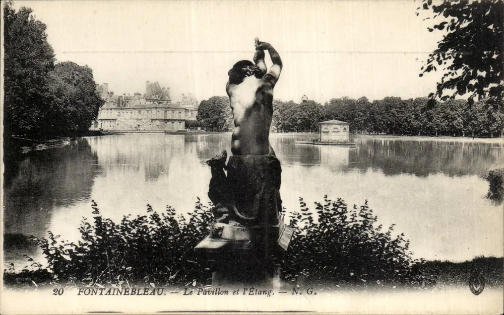Fontainebleau — O Pavilhão e o Lago — N. G. - Frente