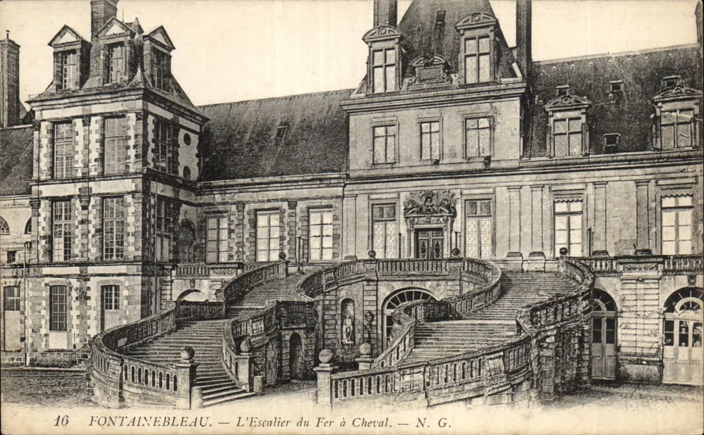 Fontainebleau — Die Eisenpferdestiege — N. G. - Vorderseite