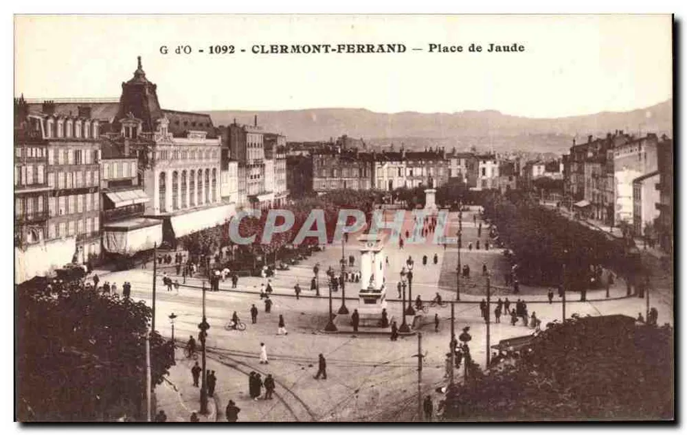 Clermont-Ferrand — Place de Jaude — G d'O - 1092 - Frente