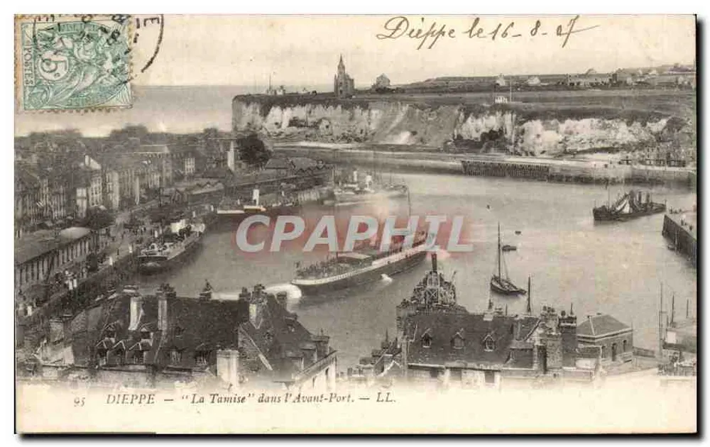 Dieppe — A View of 'La Tamise' in the Avant-Port — LL. n°95 - Frente