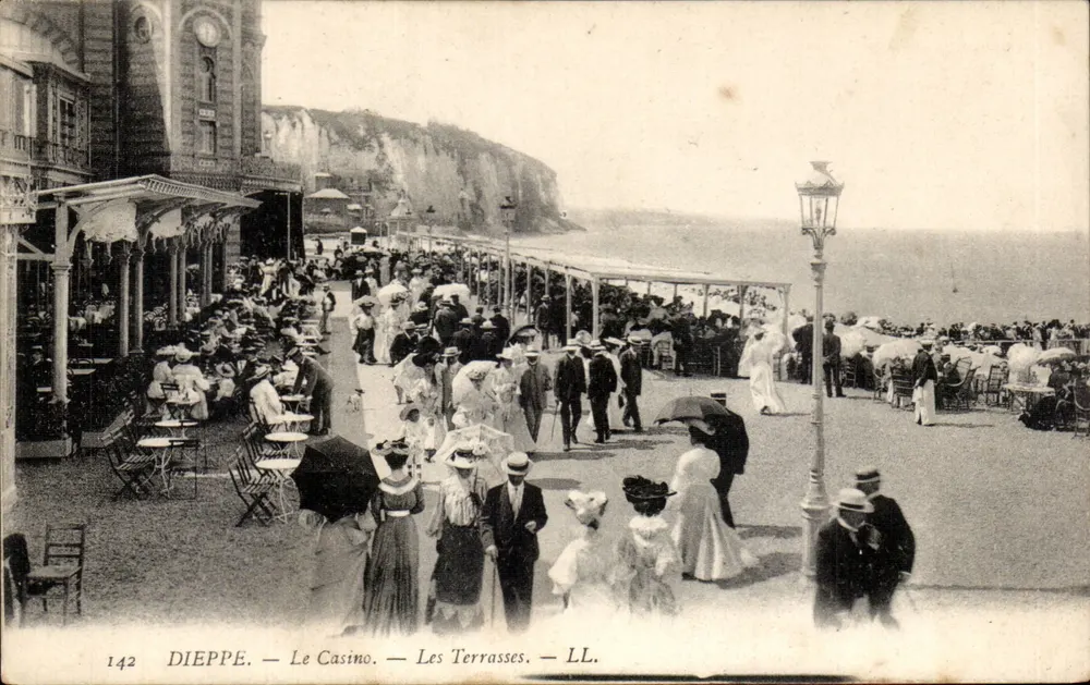 Dieppe — O Casino — As Terrasses — LL. — n° 142 - Frente