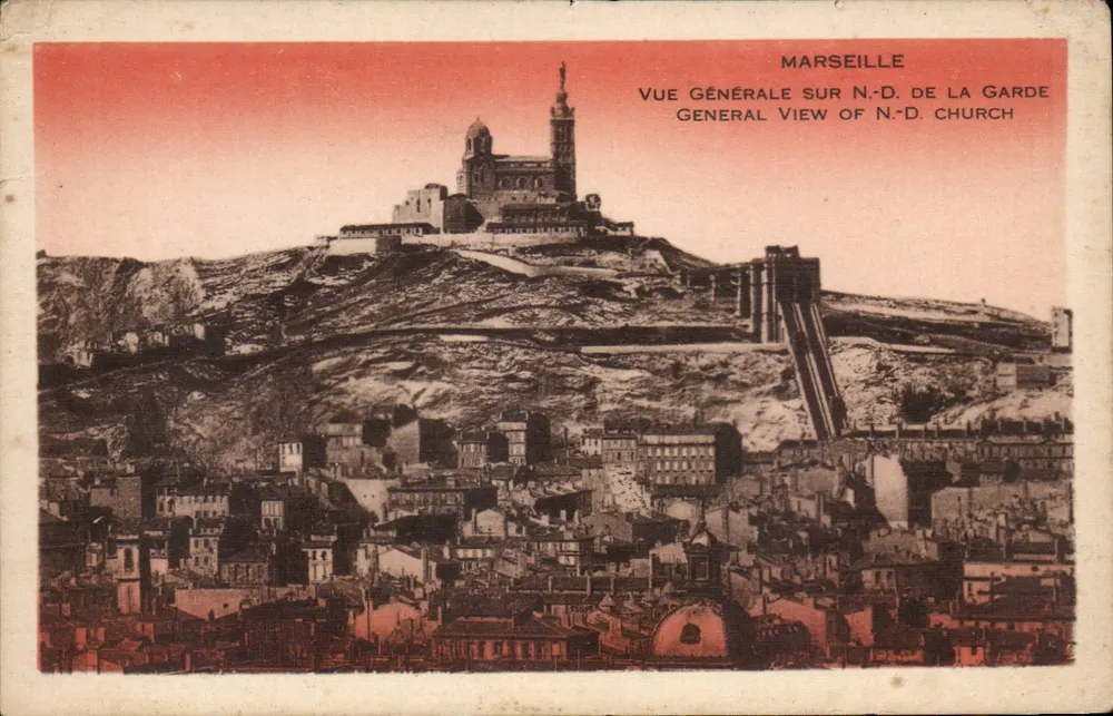 Marseille — Vue générale sur N.-D. de la Garde — Éditeur : Imprimerie de la Poste - Frente