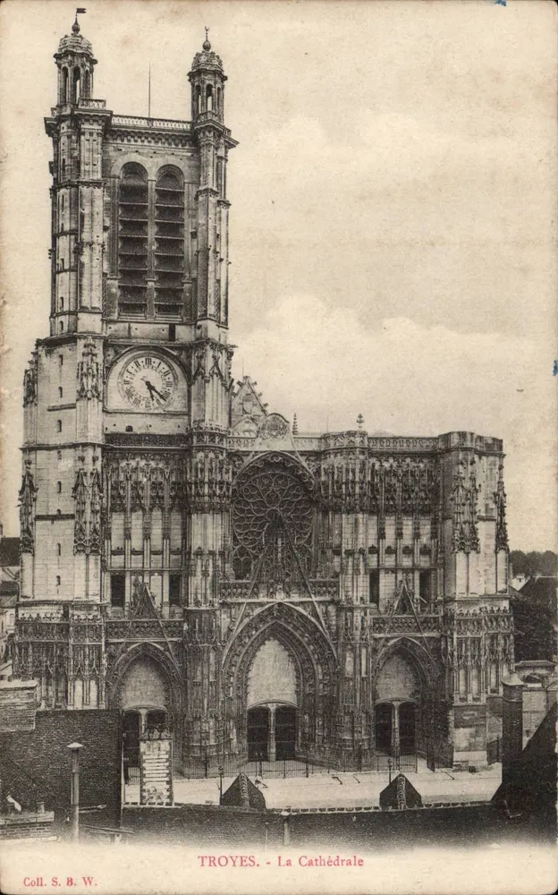 Troyes - A Catedral — Coll. S. B. W. - Frente