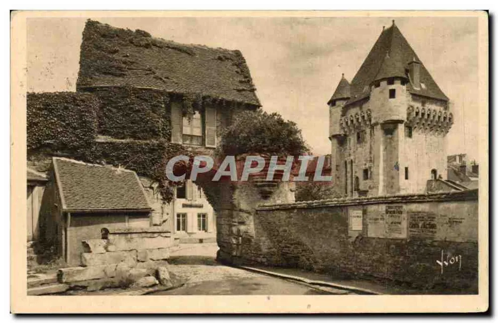Porta do Cruzeiro e sua anteporta — Nevers (Nièvre) — Les Éditions d'Art VVON, Paris - Frente