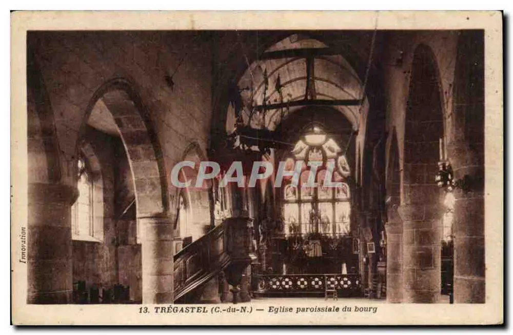 Trégastel (C.-du-N.) — Pfarrkirche des Dorfes — Innovation - Vorderseite