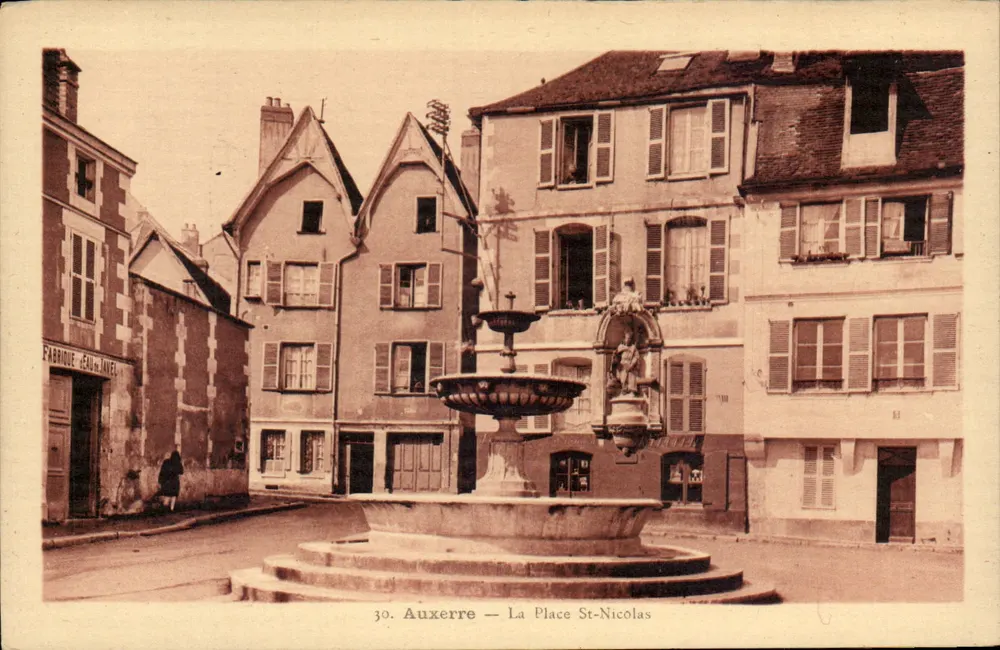 Auxerre — Plac St-Nicolas — Fabryka wody utlenowanej - Awers