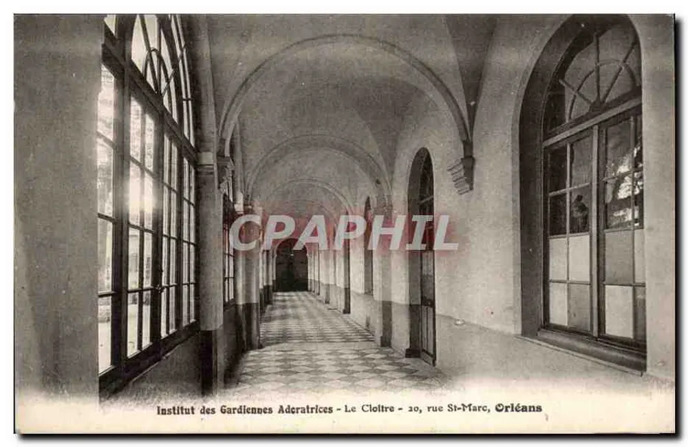 Institut der Aderatrices — Der Cloister — 20, Rue St-Marc, Orléans - Vorderseite