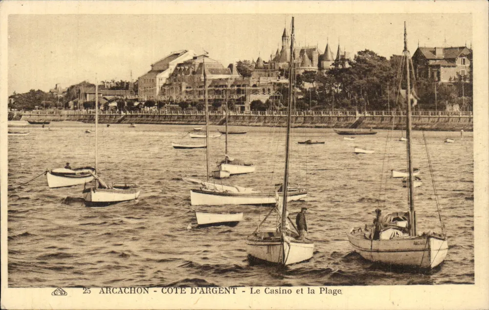 Arcachon - Costa de Prata - O Casino e a Praia - Frente