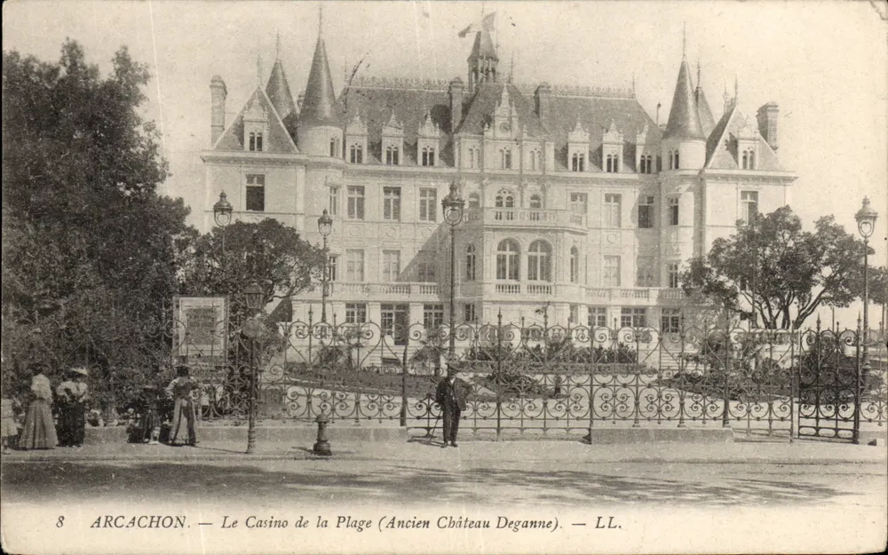 Arcachon — Das Strandkasino (ehemaliges Schloss Deganne) — LL. - Vorderseite