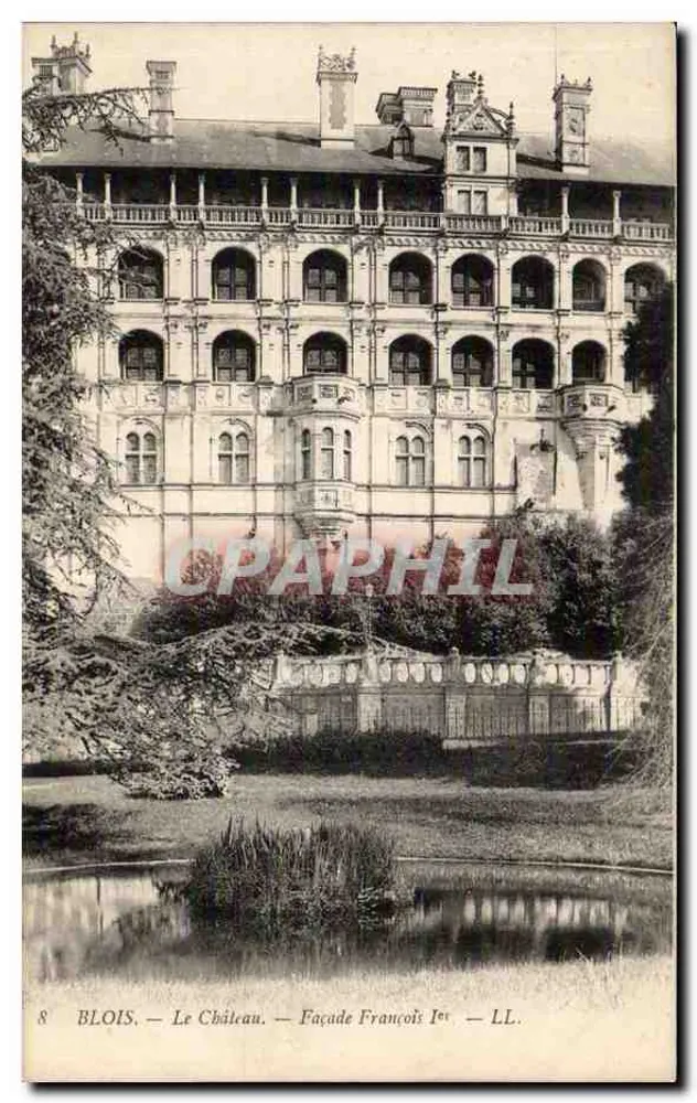 Blois — Das Schloss — Fassade von François I — LL. - Vorderseite