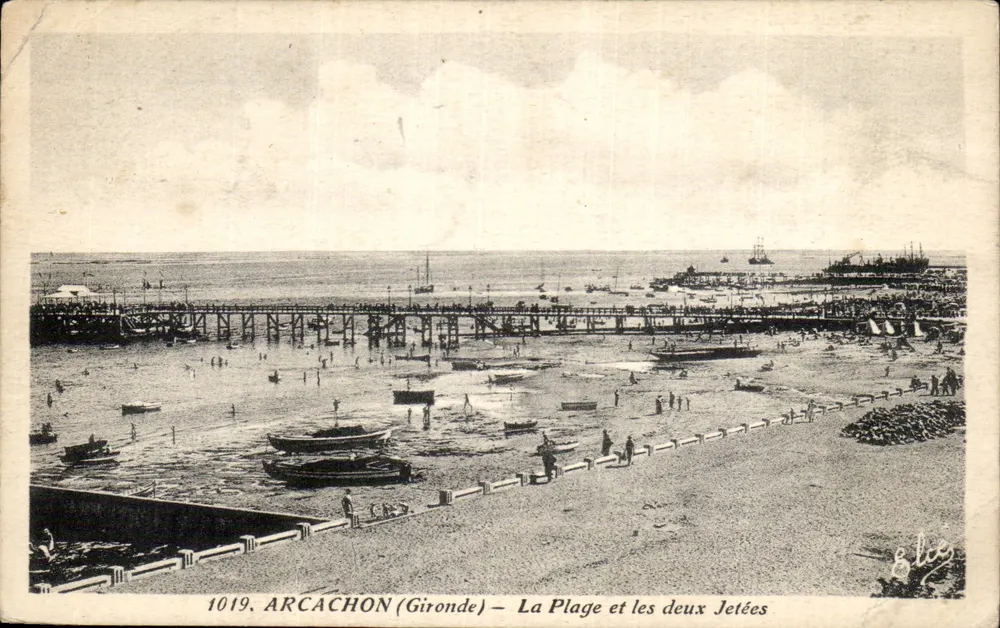 Arcachon (Gironde) — A Praia e as Duas Pontas — Editor G. Lévy, n° 1019 - Frente