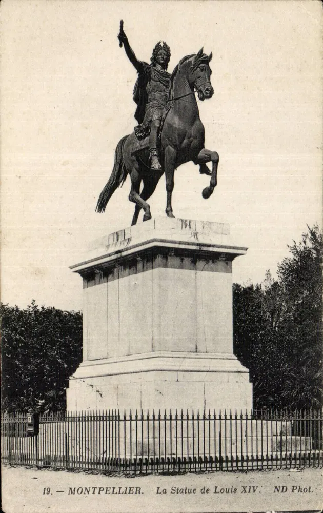 Montpellier — Beeld van Lodewijk XIV — ND Phot. - Voorkant